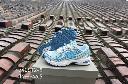 New Balance 740 Blue cream